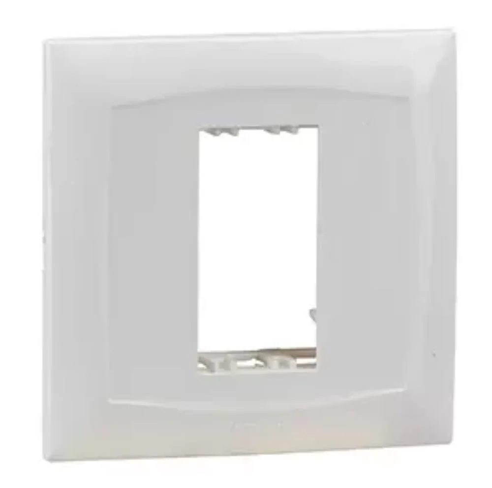 Legrand Britzy 1 Module White Cover Plate 673491
