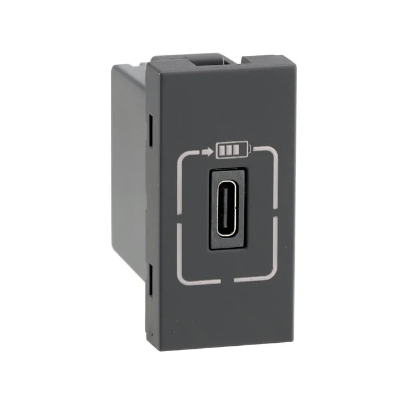 Legrand Lyncus Chic Grey USB Charger Socket 1500 mA 1 Module Type C 6774 90