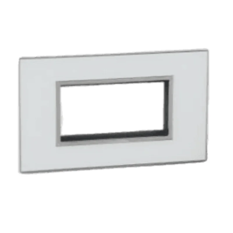 Legrand Arteor 4 Module Mirror White Cover Plate 575734