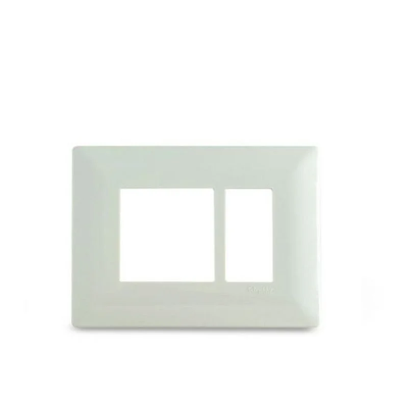 Schneider Electric Livia 3 Module White Cover Plate P0703