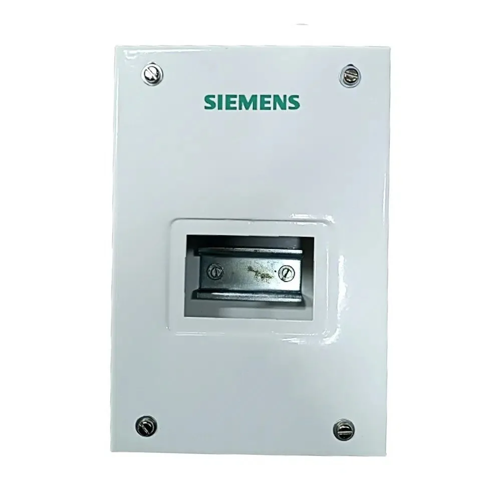 Siemens Betagard Distribution Board 4 Module Single Door - Metal Enclosure IP 20 8GB32100RC04